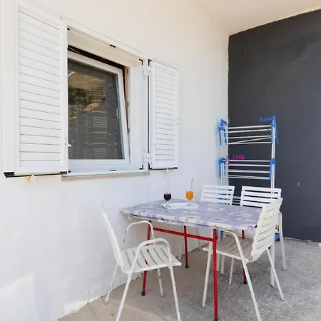 Gorgeous In With Wifi